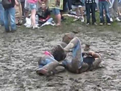 泥レス|Female Mud Wrestling in Hollywood